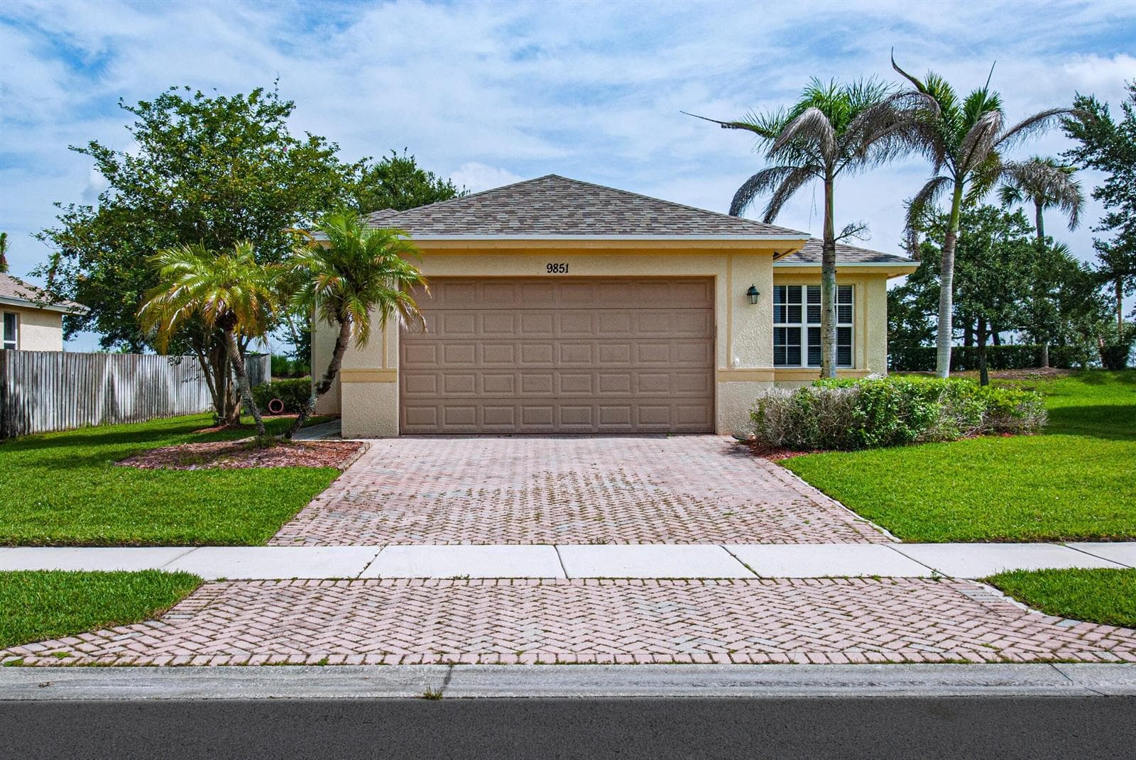 9851 E VERONA Circle, Vero Beach FL 32966