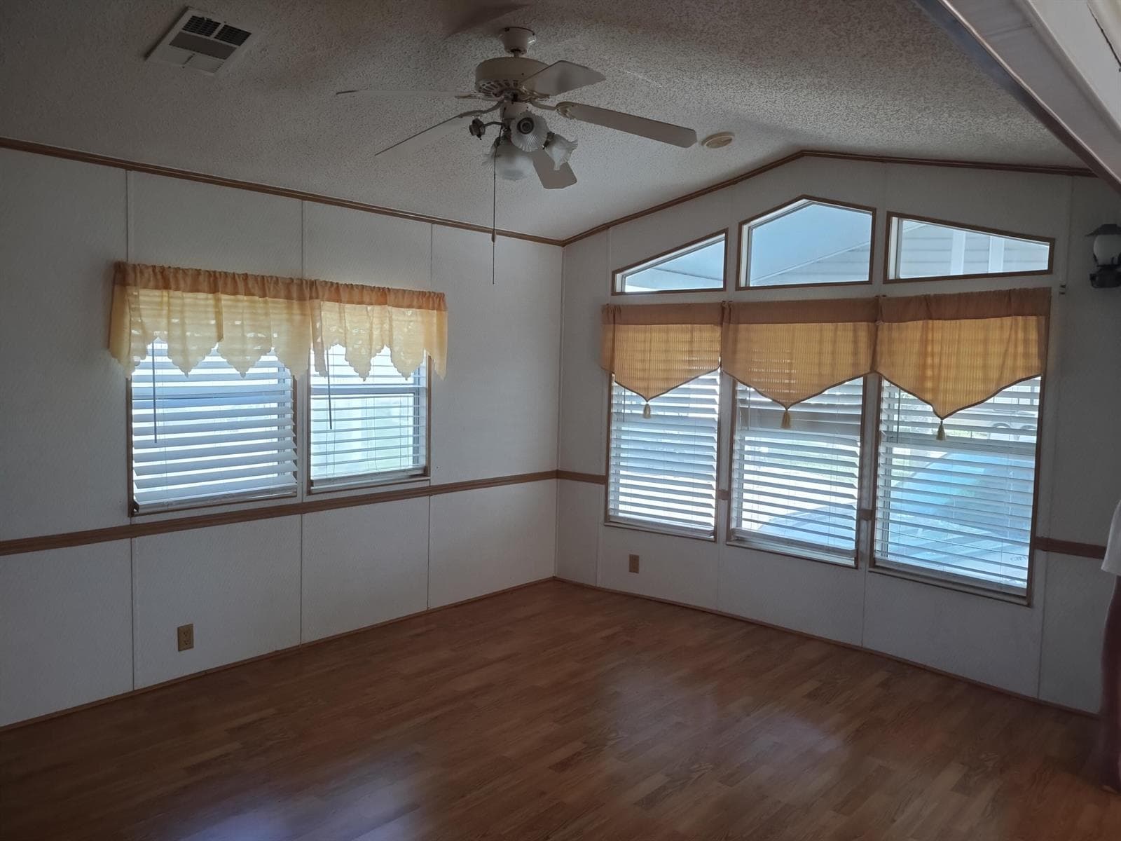 5374 SE 65th Avenue, Okeechobee FL 34974 photo 2