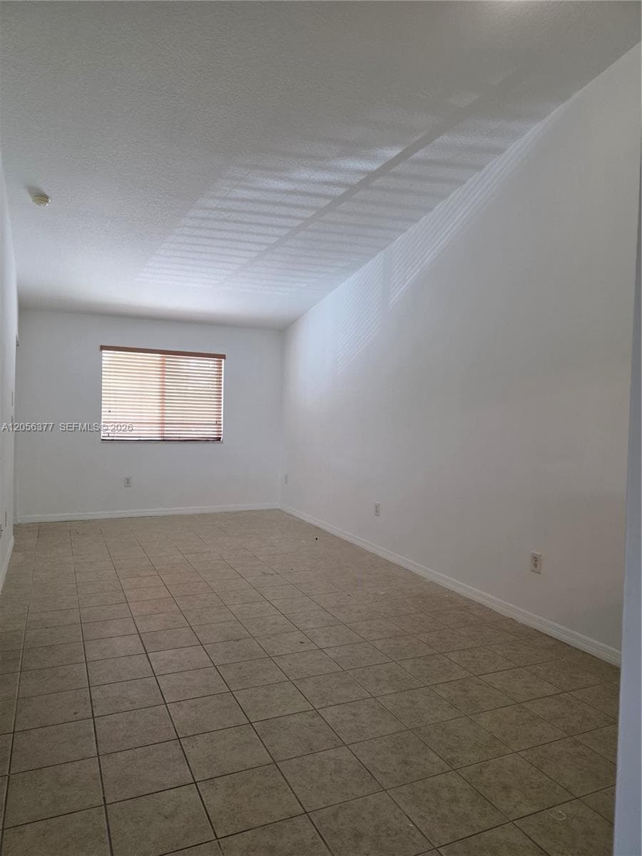 3415 NE 9th Dr # 202, Homestead FL 33033 photo 2