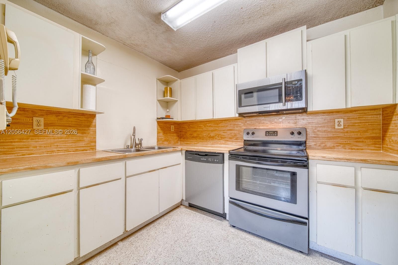 6335 SW 31st St, Miami FL 33155 photo 3