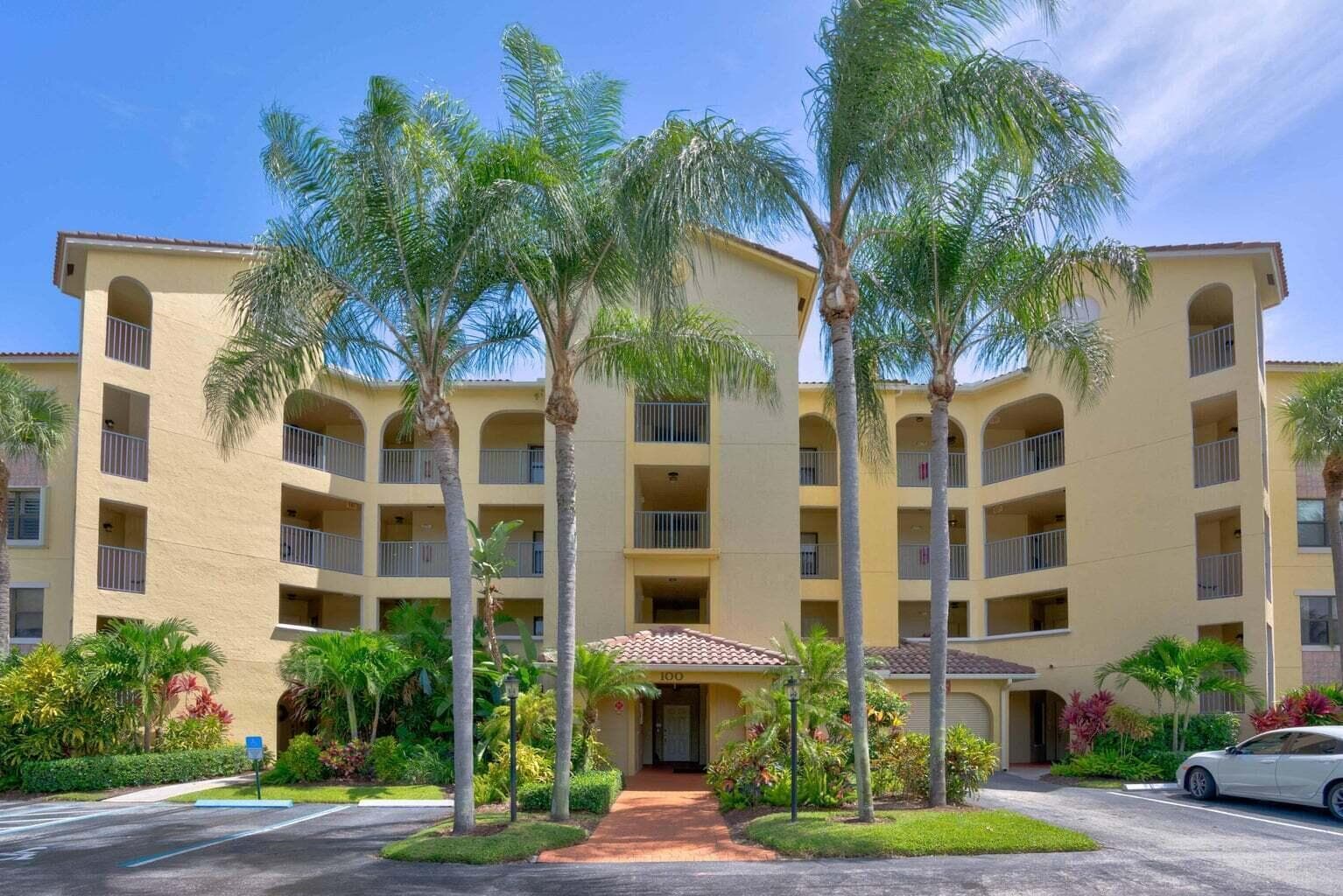 100 UNO LAGO Drive # 402, Juno Beach FL 33408 photo 3