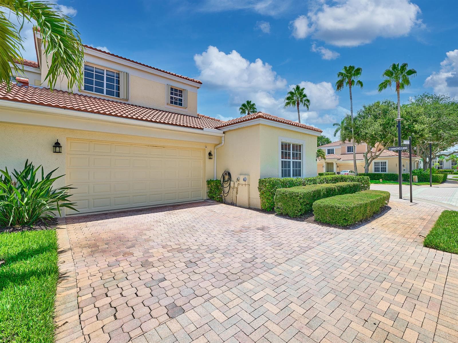 530 COMMONS Drive, Palm Beach Gardens FL 33418 photo 2