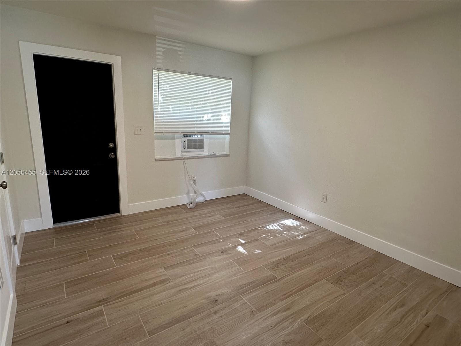 1048 E Avenue E # 3, Riviera Beach FL 33404 photo 2