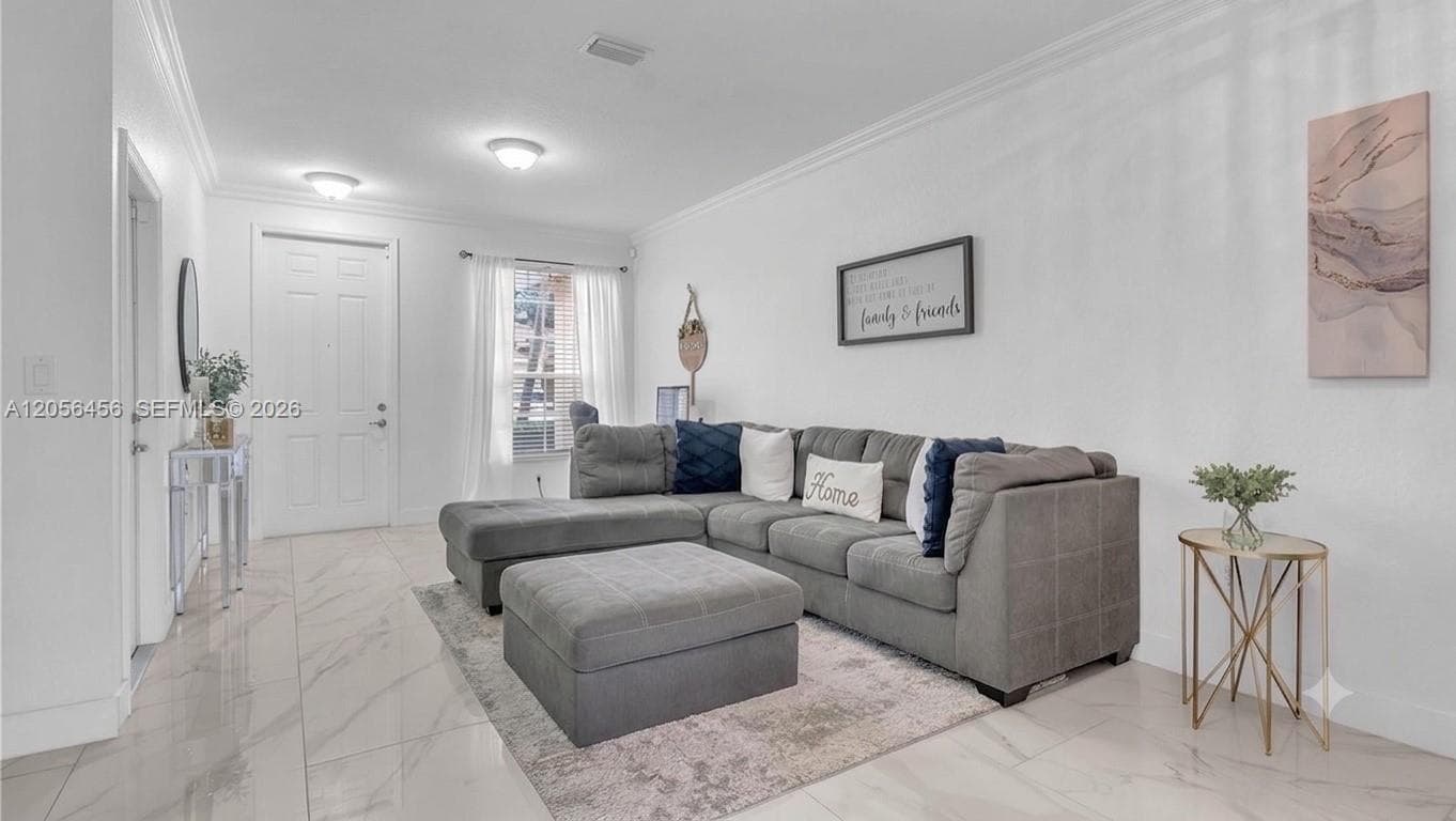 3247 NW 31st Ter, Oakland Park FL 33309 photo 5