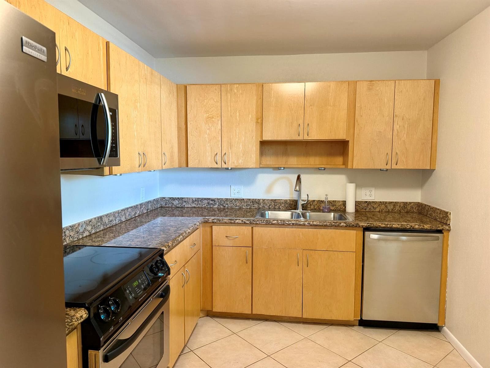 421 S LAKESIDE Drive # 7, FL 33460 photo 5