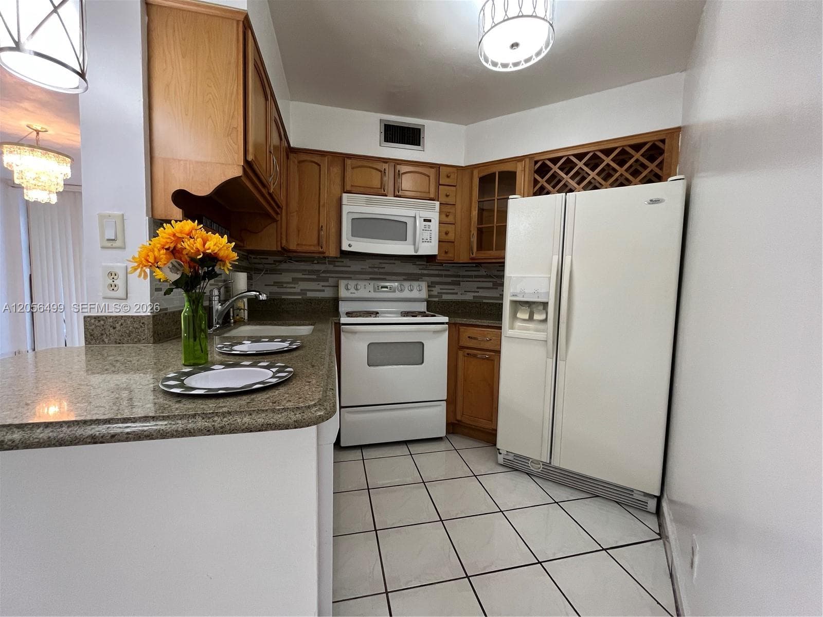 215 Lake Pointe Dr # 104, Oakland Park FL 33309 photo 3