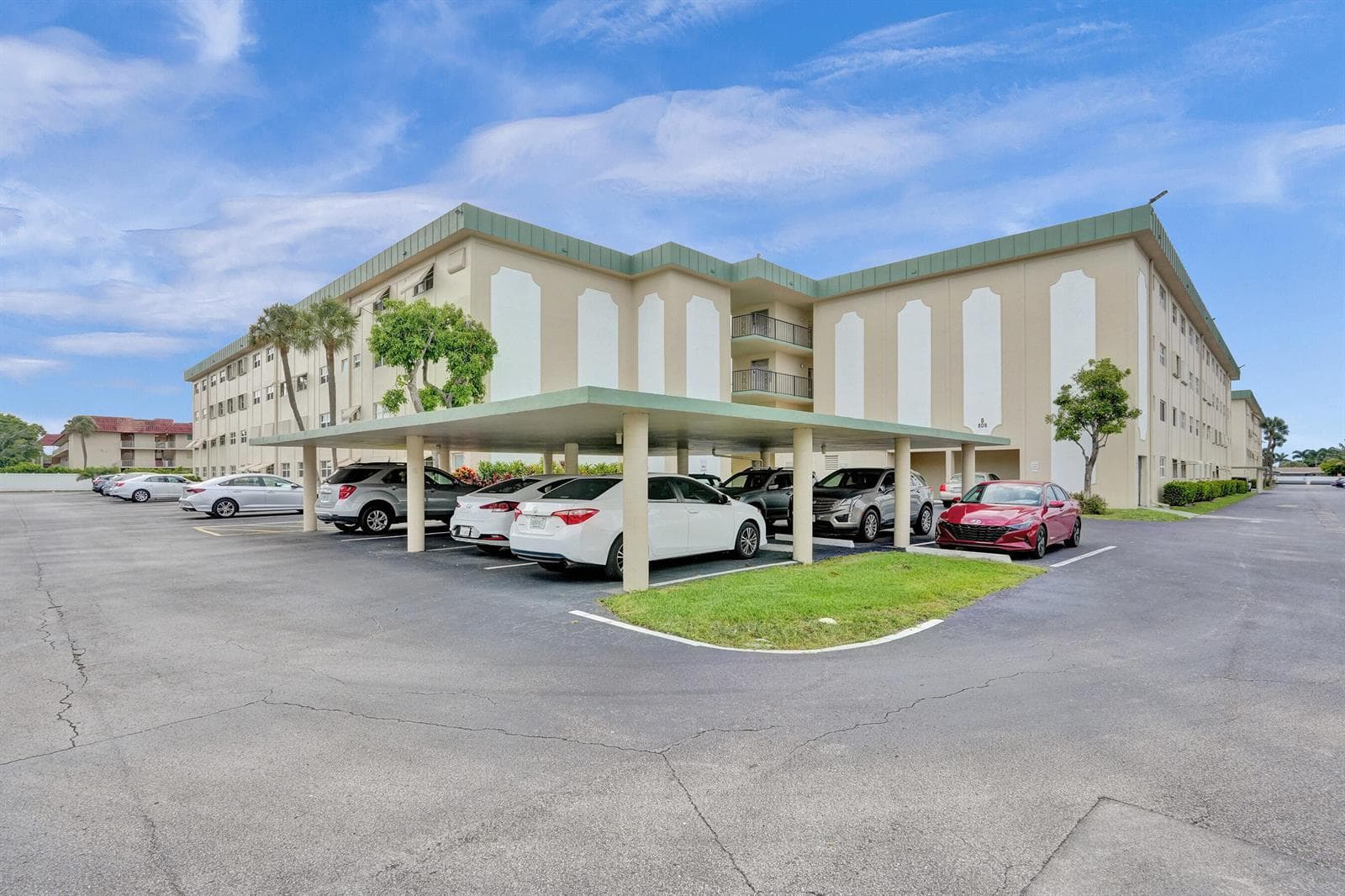 810 SE 7TH Street # 207, Deerfield Beach FL 33441