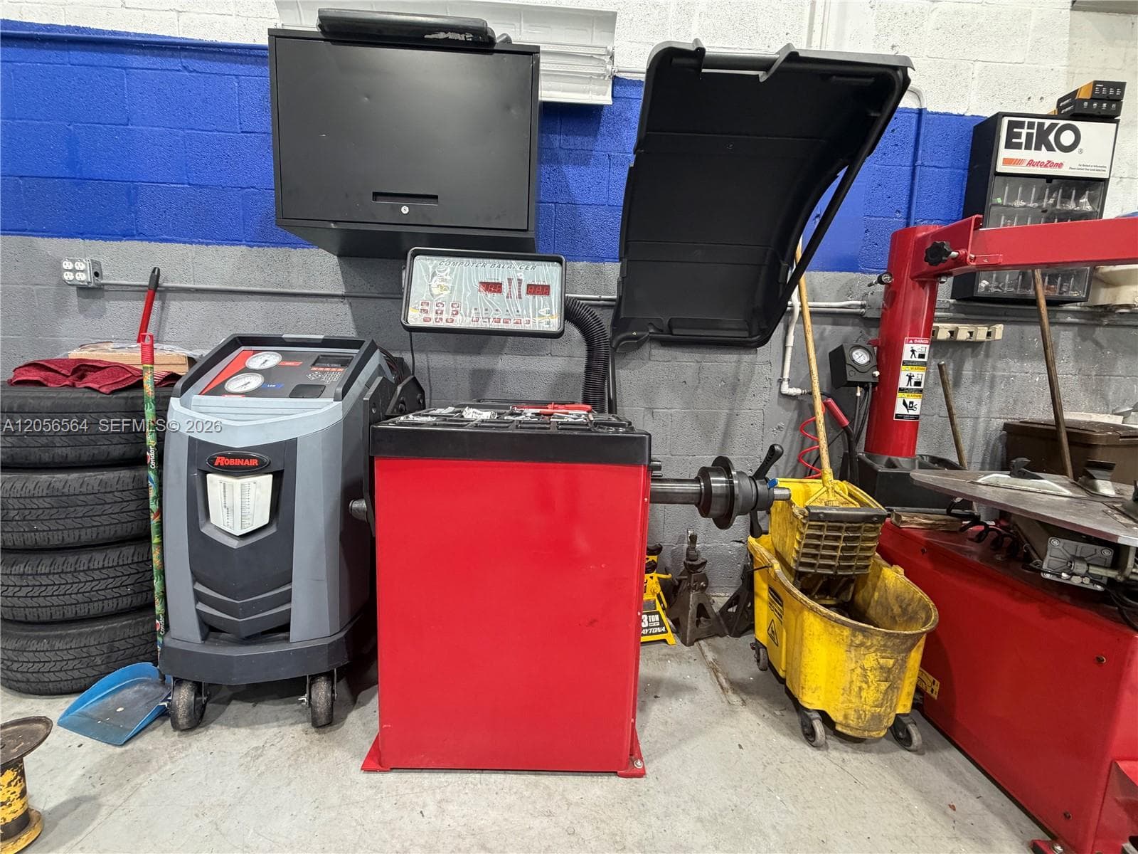 Mechanic Shop NW For Sale, Hialeah Gardens FL 33018 photo 4
