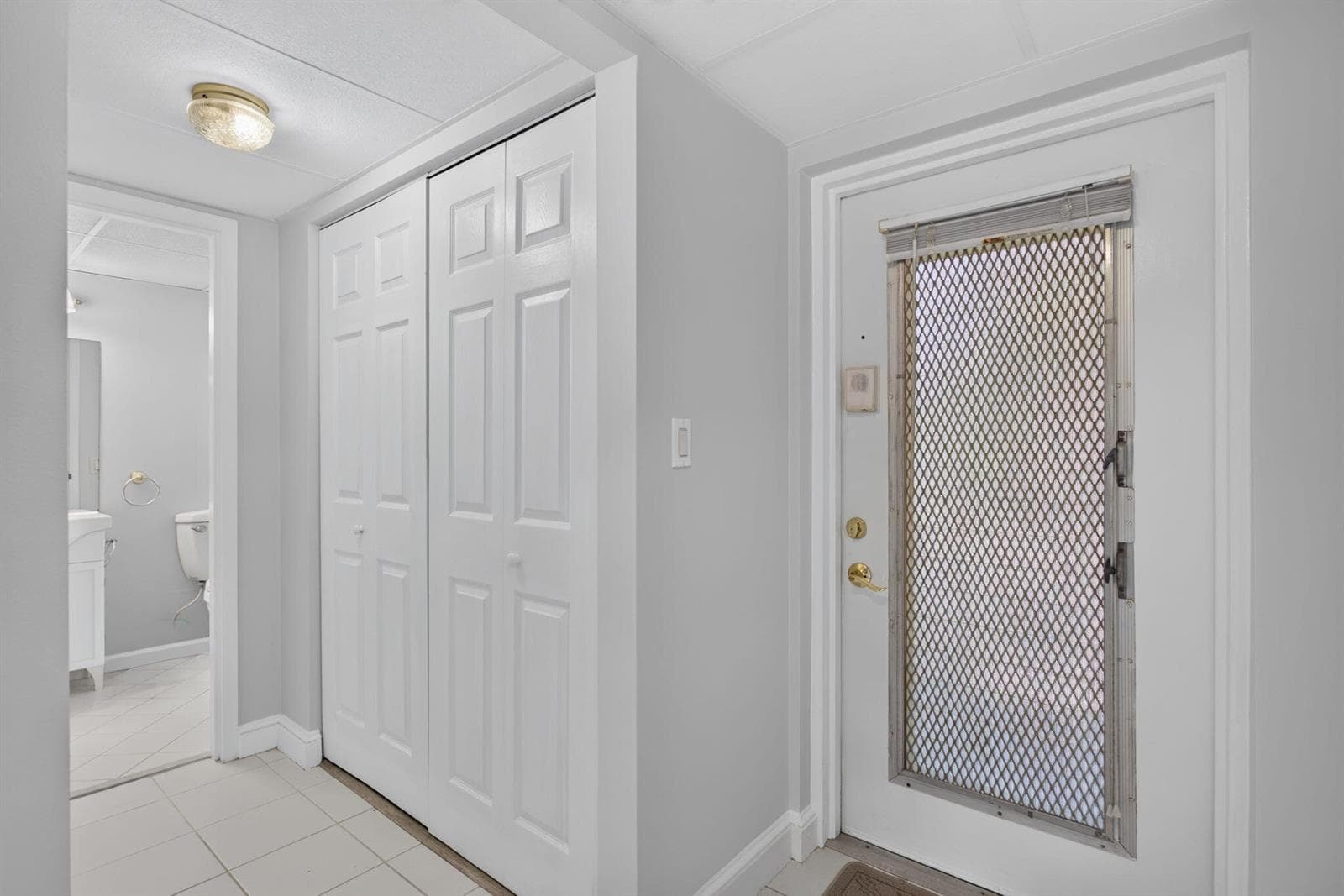 1030 Country Club Drive # 205, Margate FL 33063 photo 3