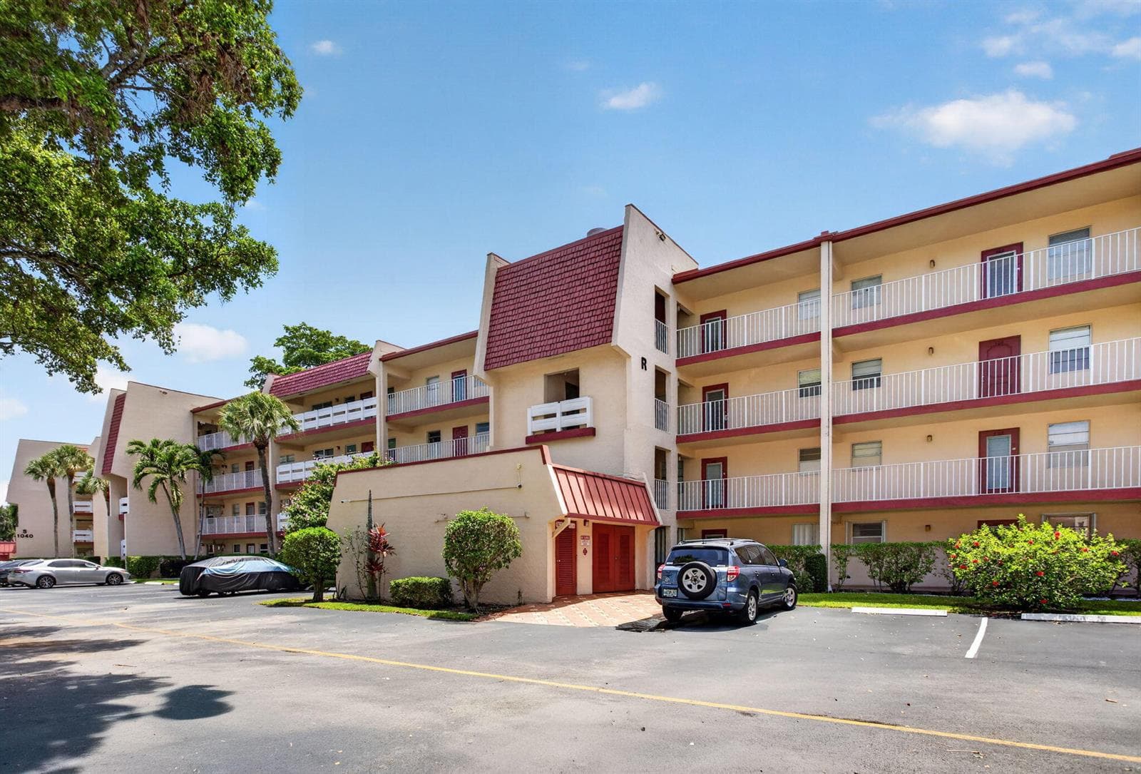 1030 Country Club Drive # 205, Margate FL 33063
