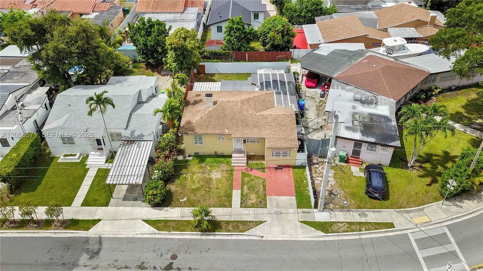 3080 SW 5th St, Miami FL 33135 photo 3