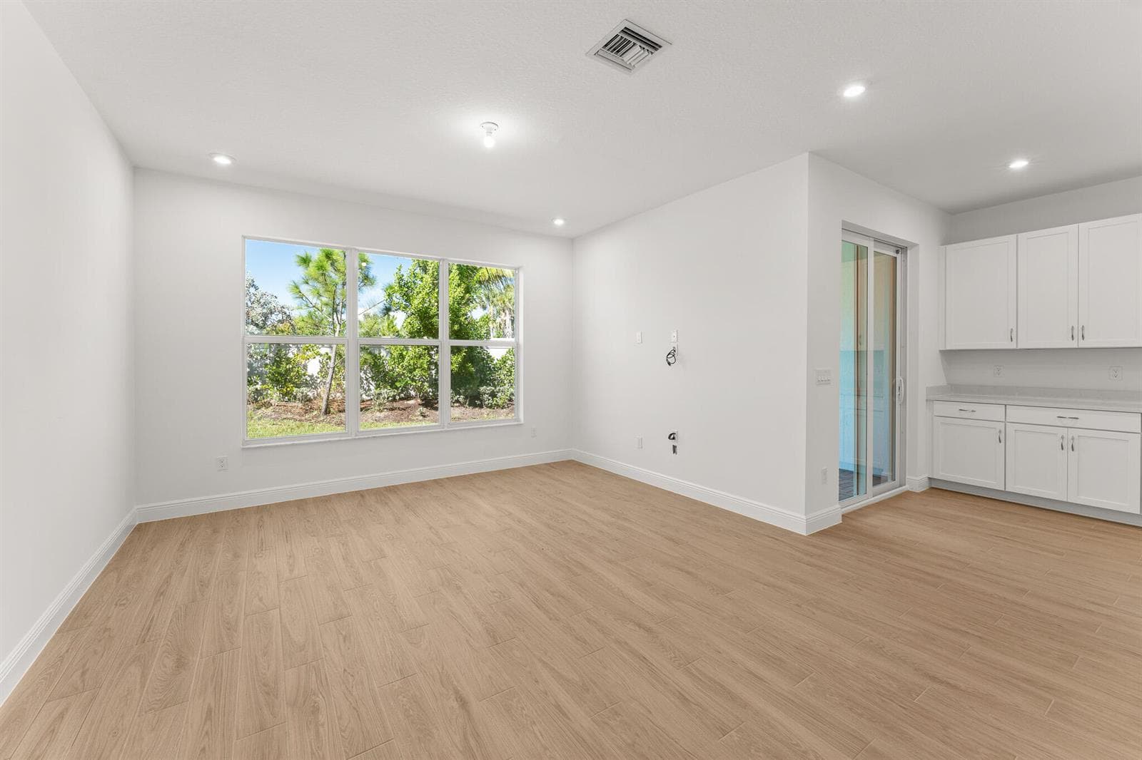 3636 NW SOLANGE Court, Jensen Beach FL 34957 photo 4