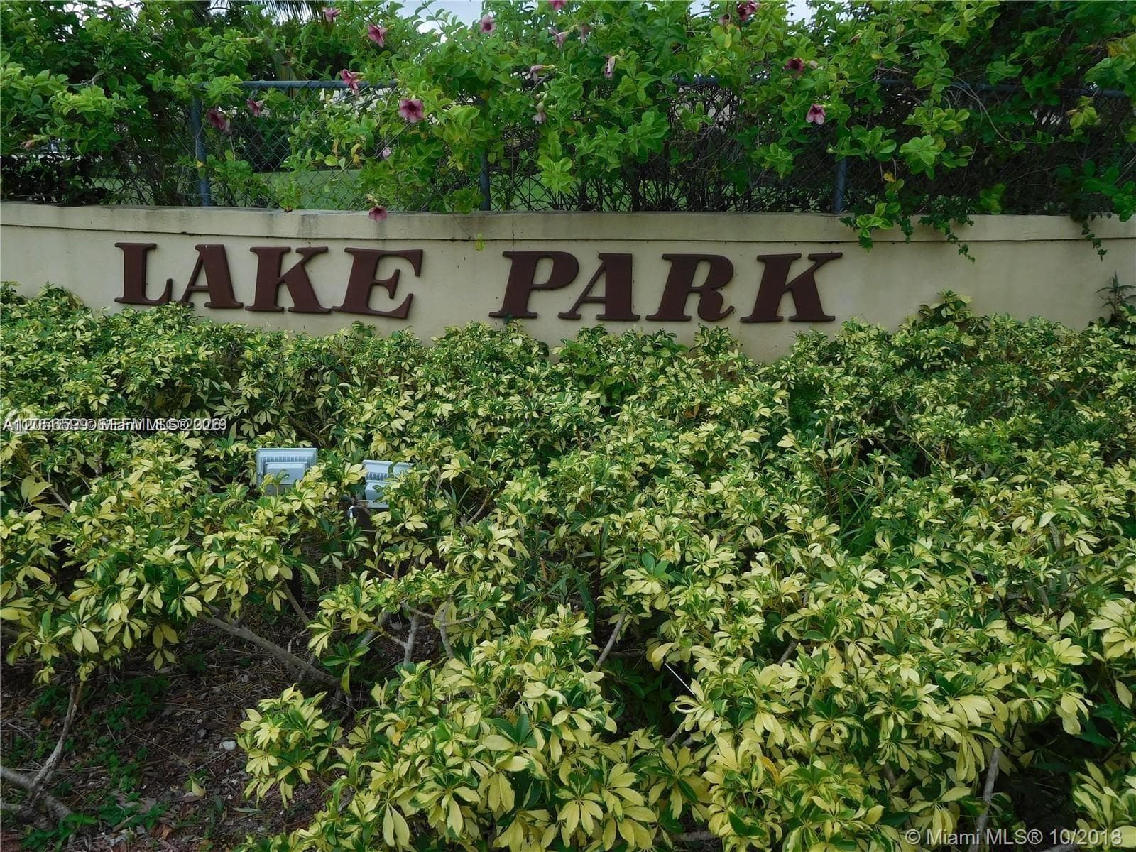 940 NE 199th St # 209, Miami FL 33179