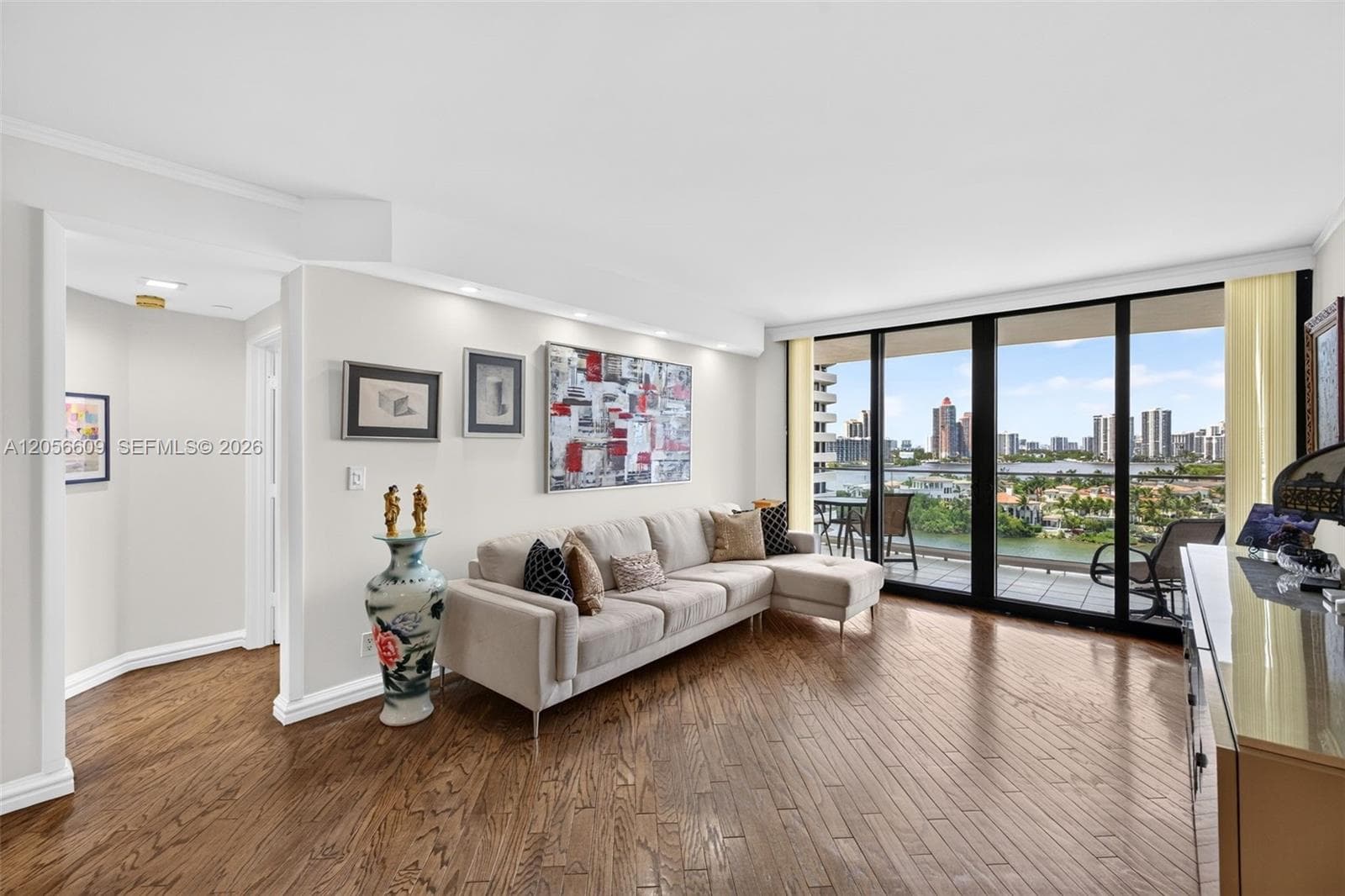 2800 Island Blvd # 1005, Aventura FL 33160 photo 5