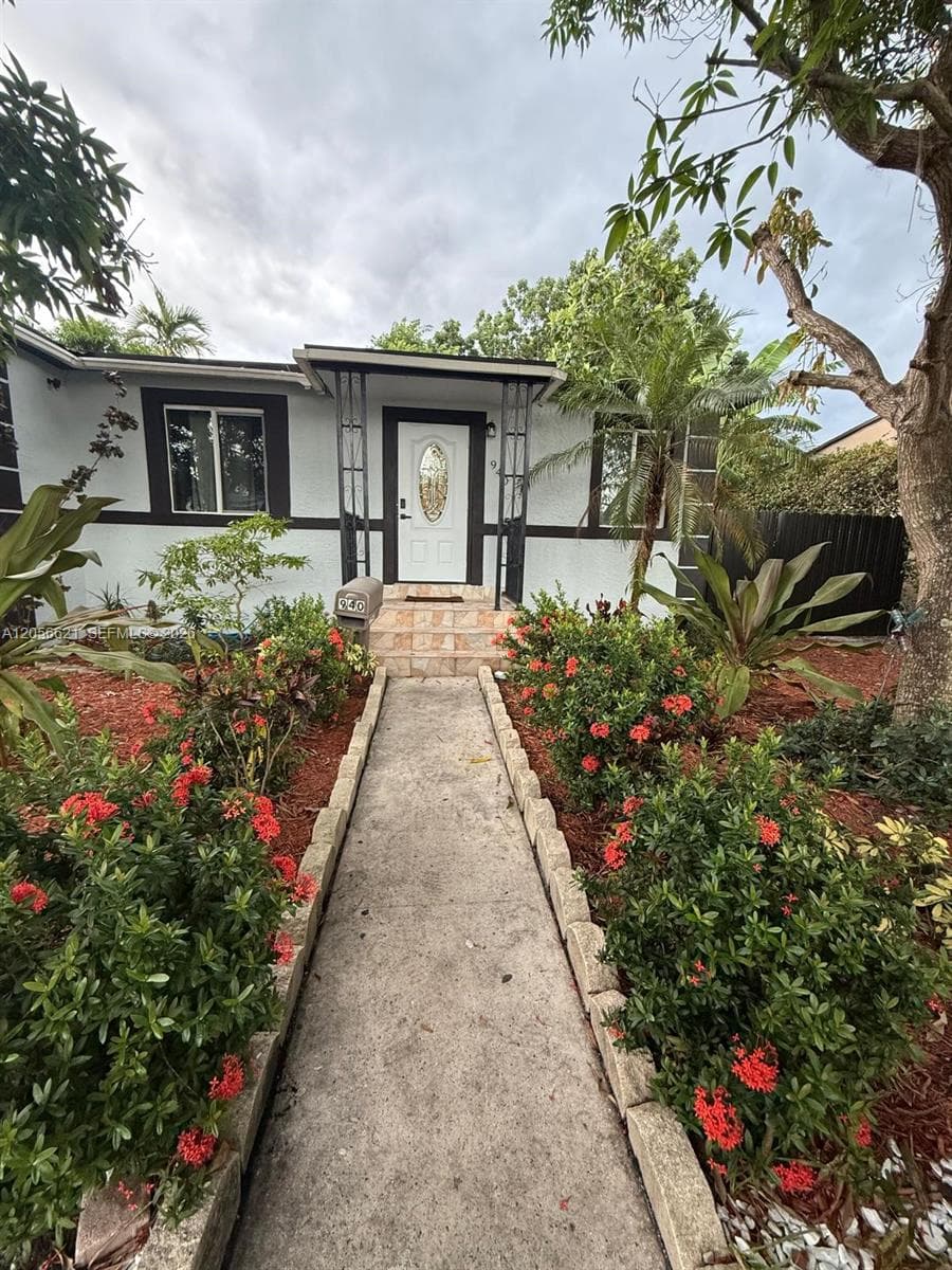 940 NE 155th Ter # 940, North Miami Beach FL 33162 photo 3