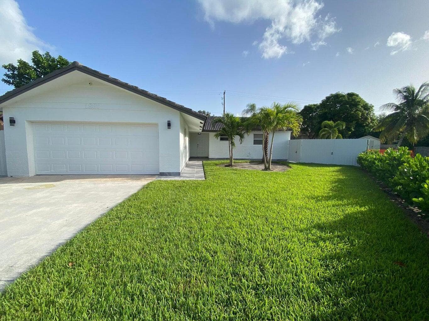 1831 EAST Court, Lake Clarke Shores FL 33406
