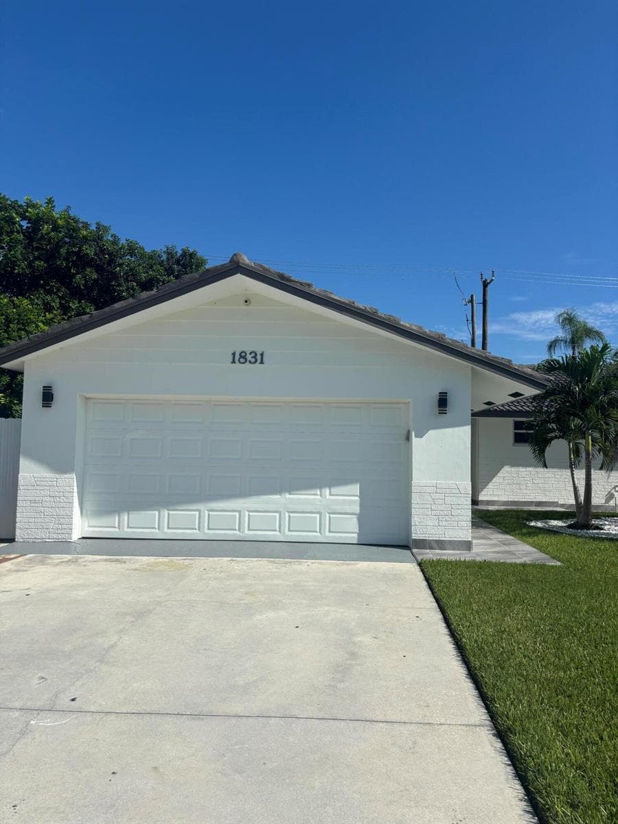 1831 EAST Court, Lake Clarke Shores FL 33406 photo 5