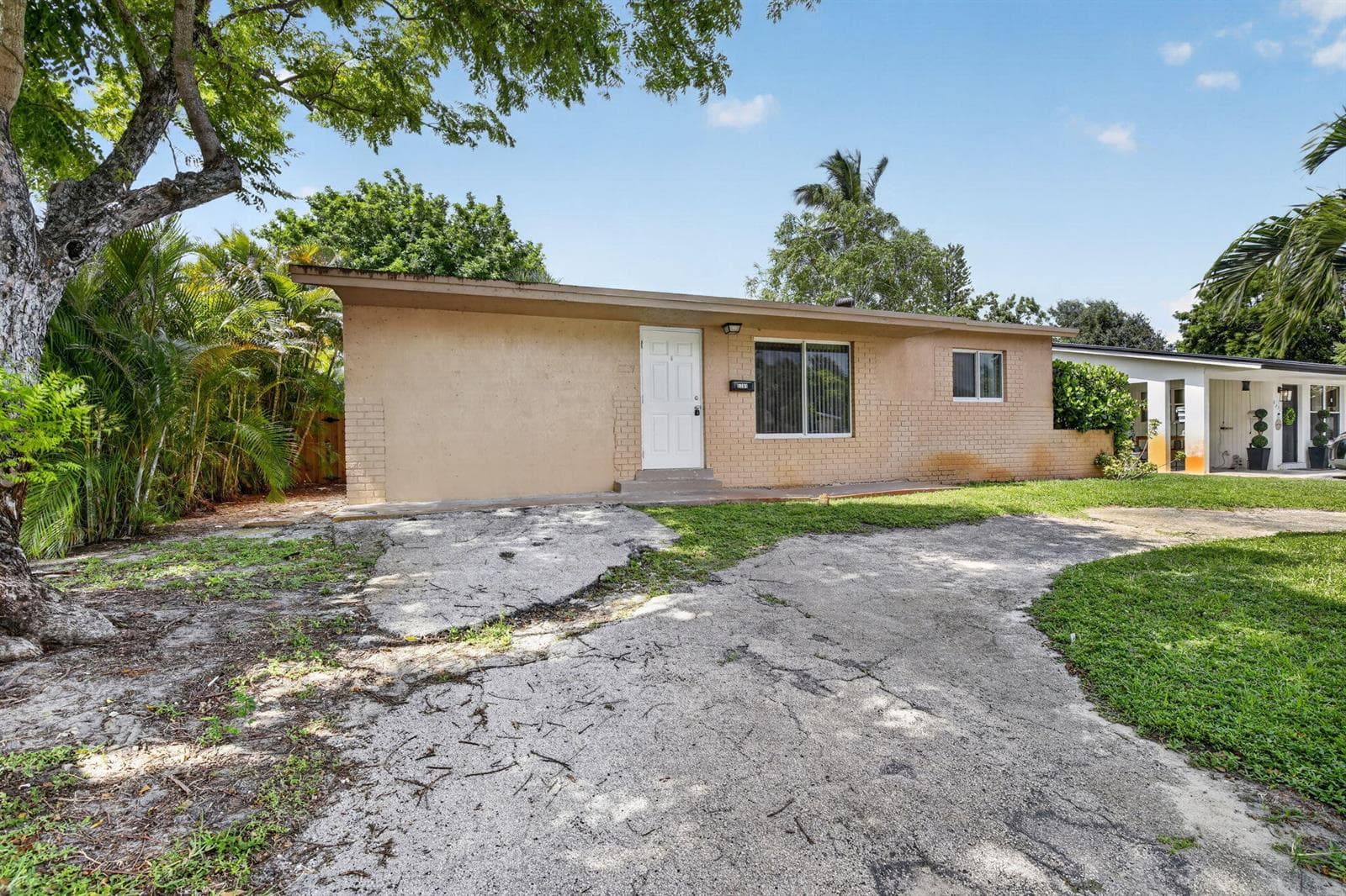 6281 NW 14TH Court, Sunrise FL 33313