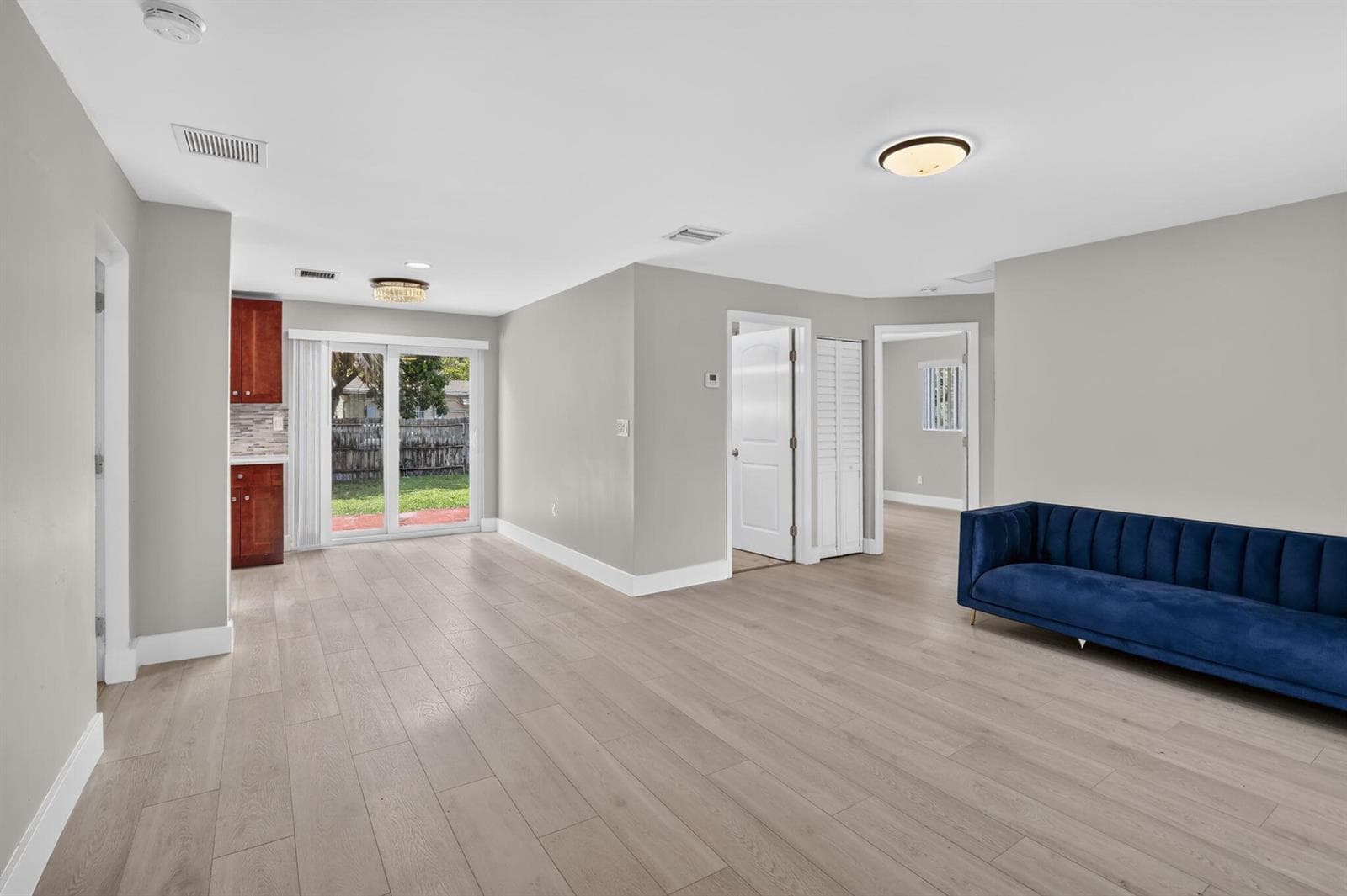 6281 NW 14TH Court, Sunrise FL 33313 photo 4