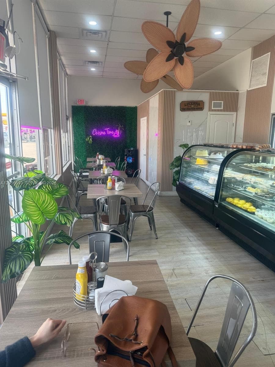 6727 W 4 Ave, Hialeah FL 33012