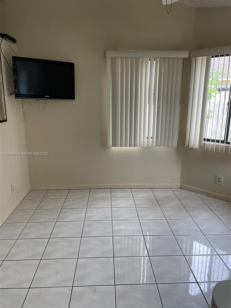 308 Bishop Rd, North Lauderdale FL 33068 photo 2