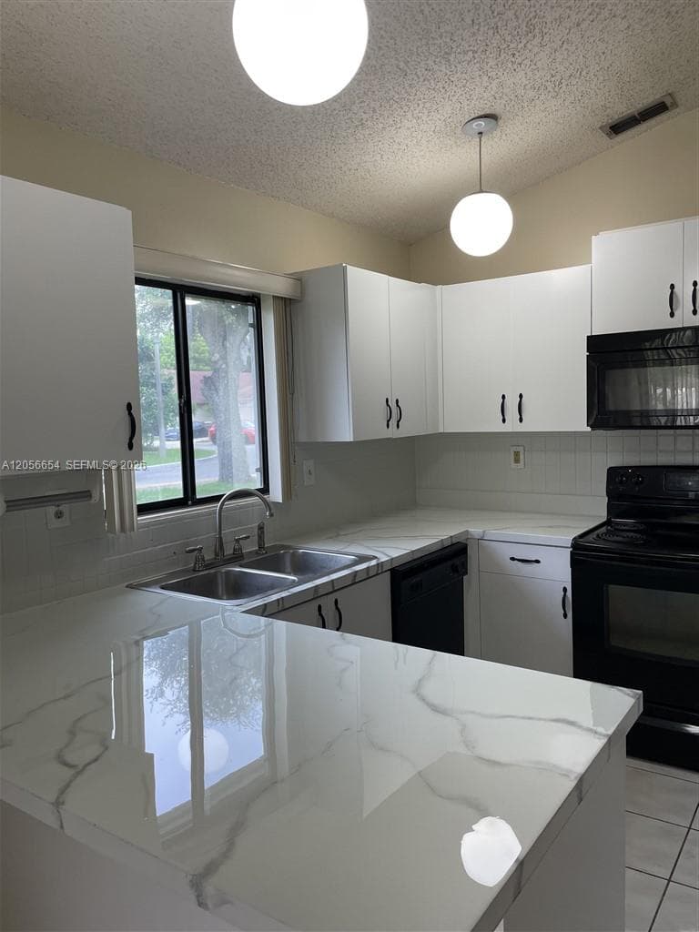 308 Bishop Rd, North Lauderdale FL 33068 photo 3