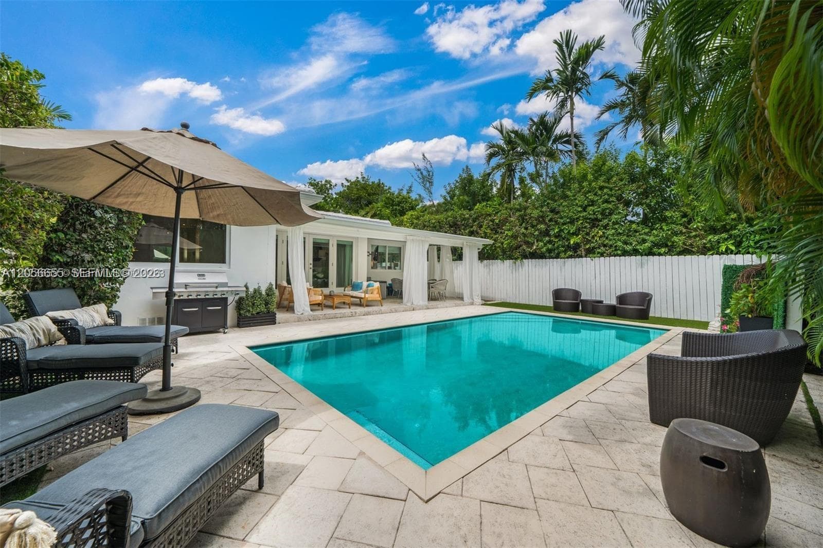 736 W 51 st # 736, Miami Beach FL 33140 photo 2