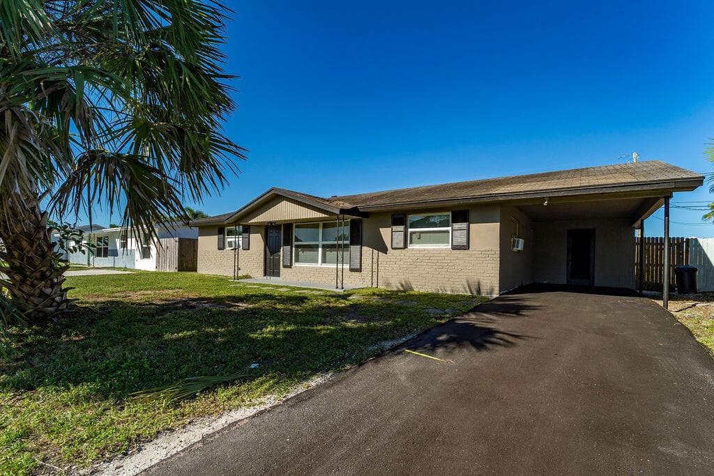 4317 Birdwood Street, Palm Beach Gardens FL 33410