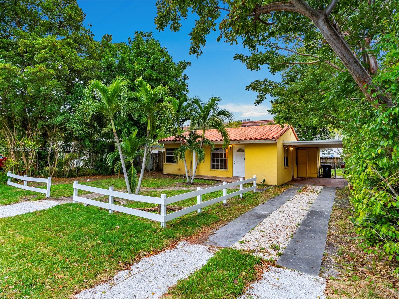 1125 NE 10th Ave, Fort Lauderdale FL 33304 photo 2