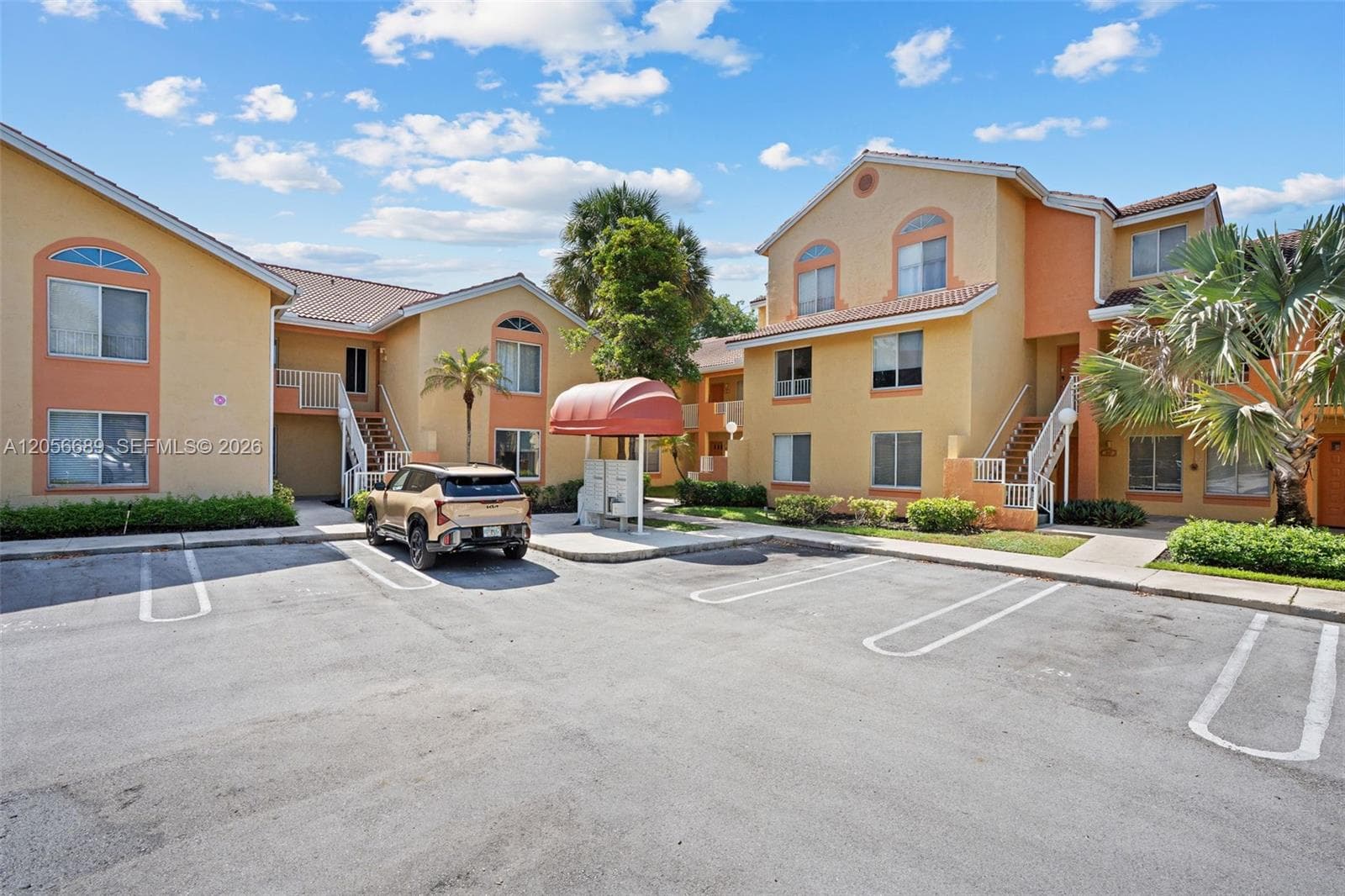 927 Coral Club Dr # 927, Coral Springs FL 33071