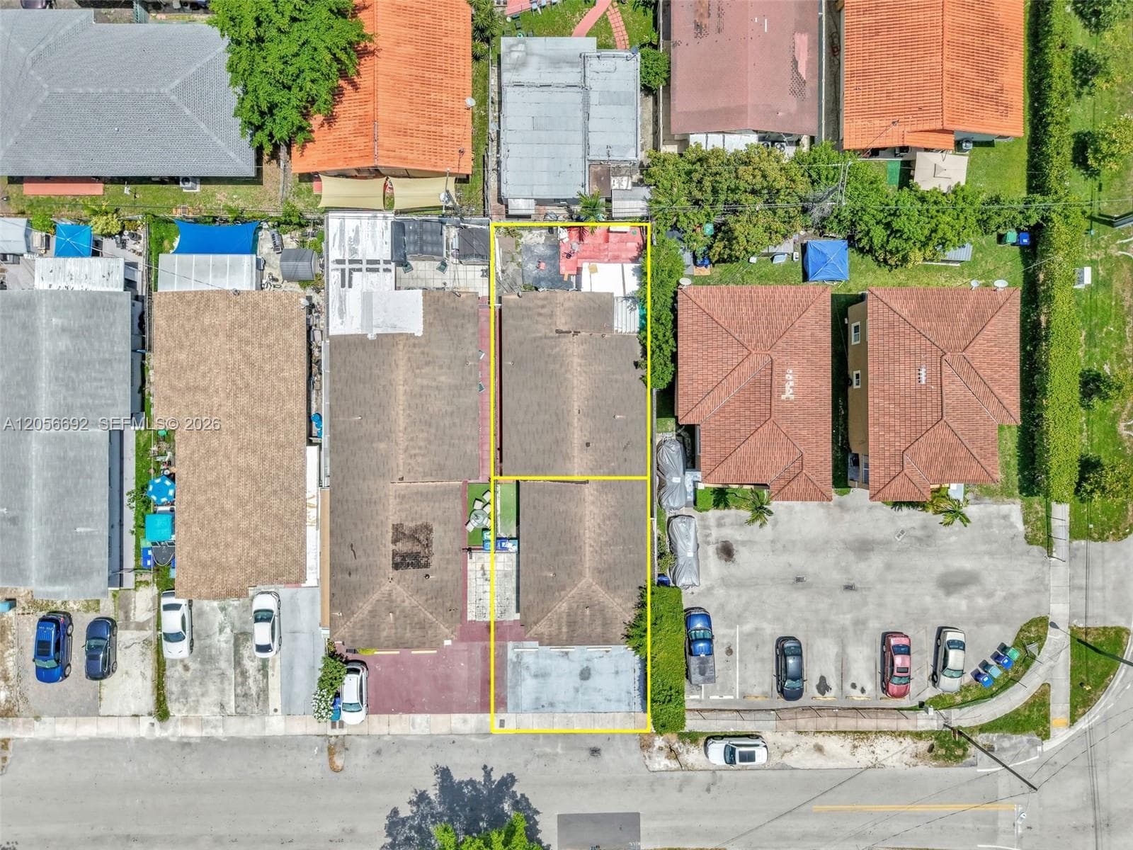 3231 SW 25th St, Miami FL 33133 photo 2