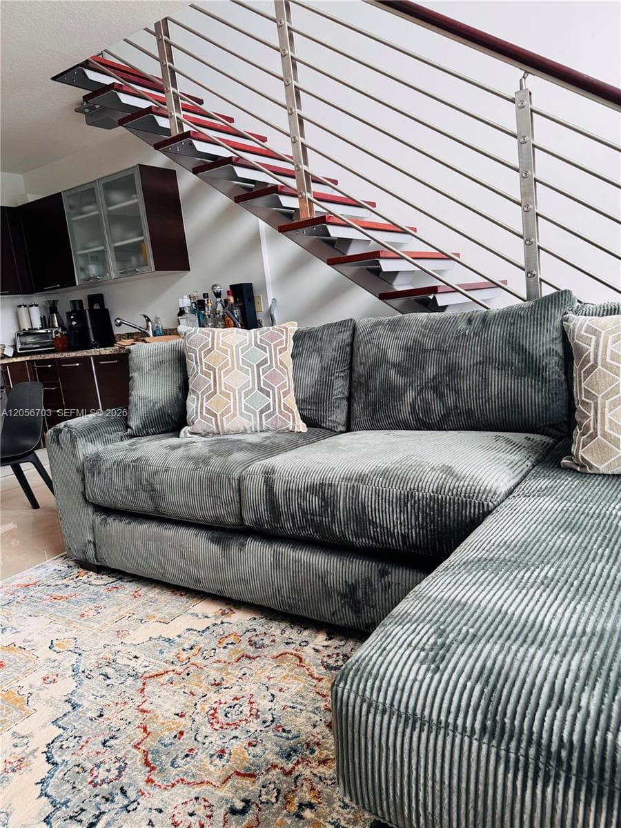 41 SE 5th # 2204, Miami FL 33131