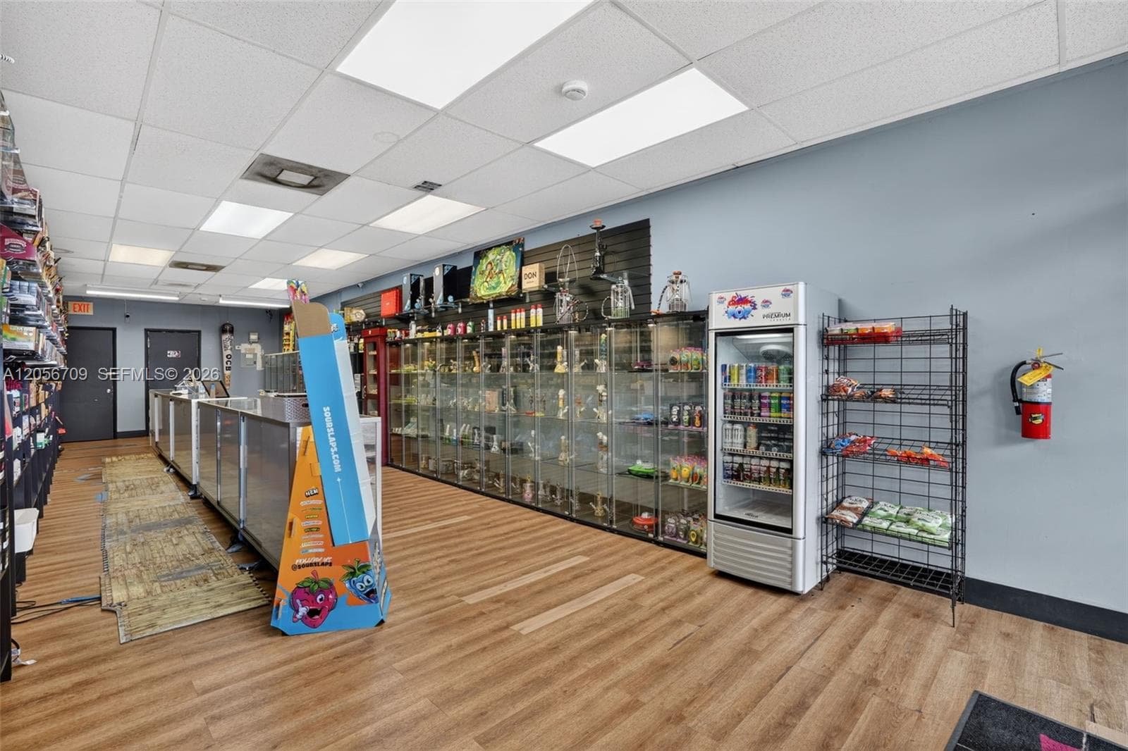 Smoke Shop for Sale in Coral Gables, Coral Gables FL 33134 photo 3