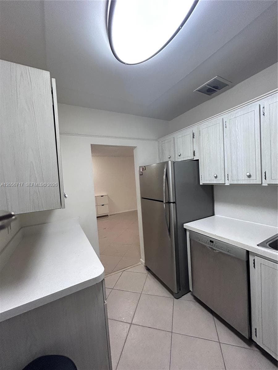 5700 NE 22nd Way # 324, Fort Lauderdale FL 33308 photo 2