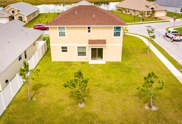 416 Seafoam Circle, Fort Pierce FL 34945 photo 4