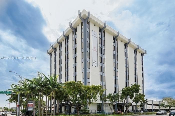 12550 Biscayne Blvd # 403, North Miami FL 33181