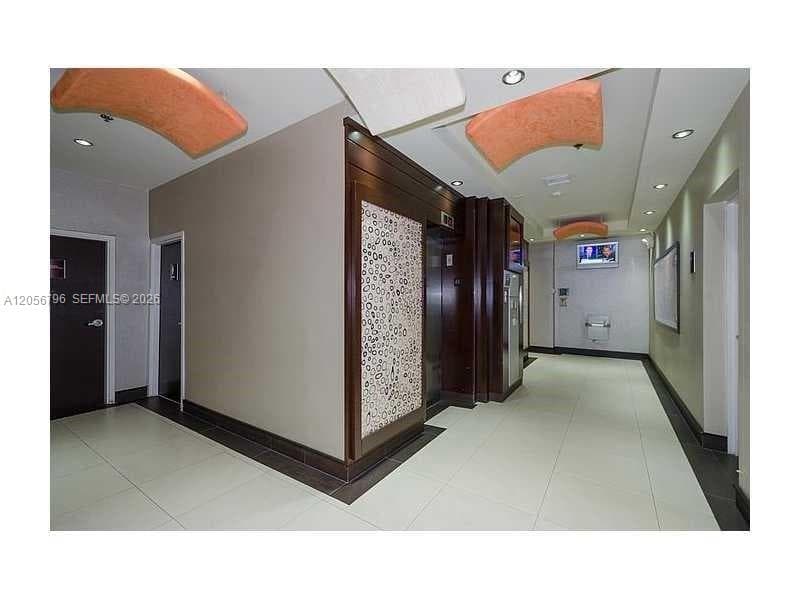12550 Biscayne Blvd # 403, North Miami FL 33181 photo 5