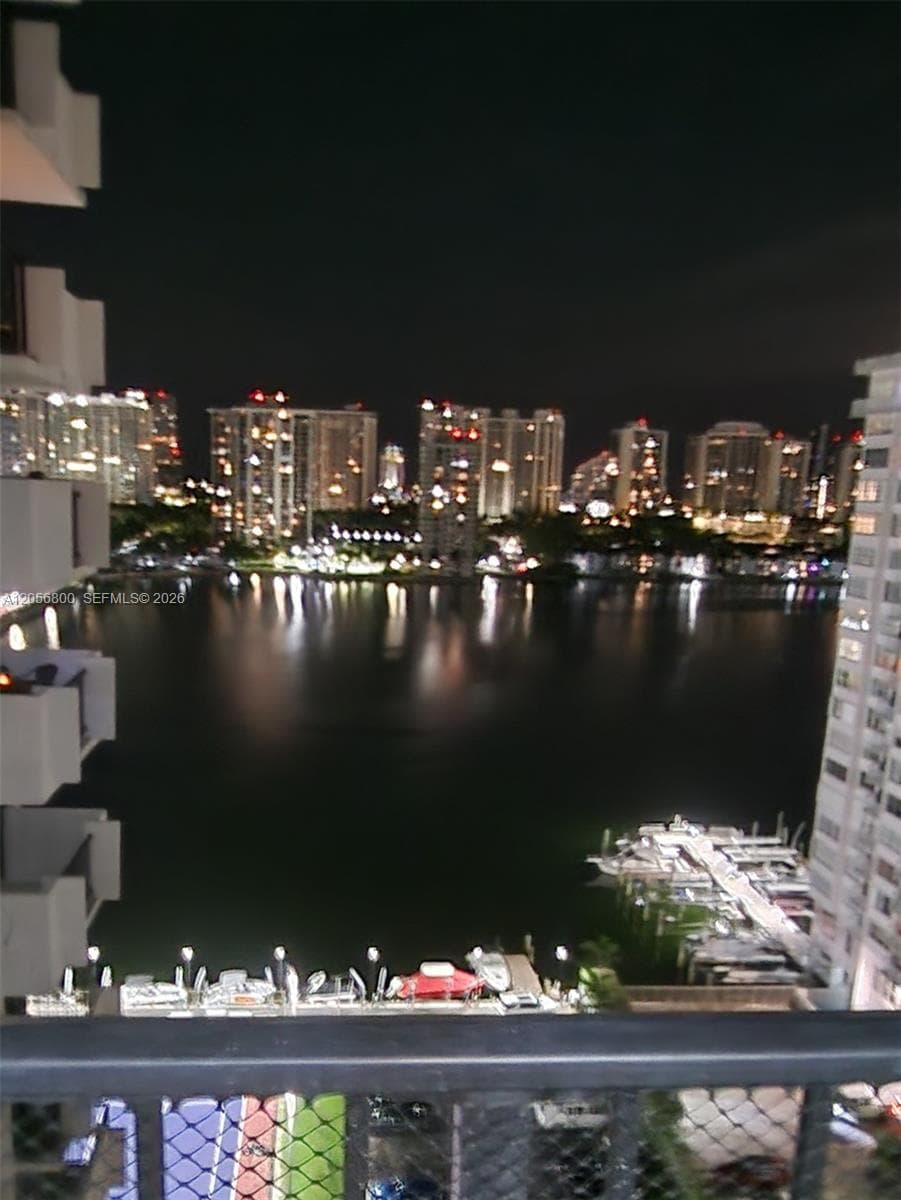 2750 NE 183rd St # 1701, Aventura FL 33160