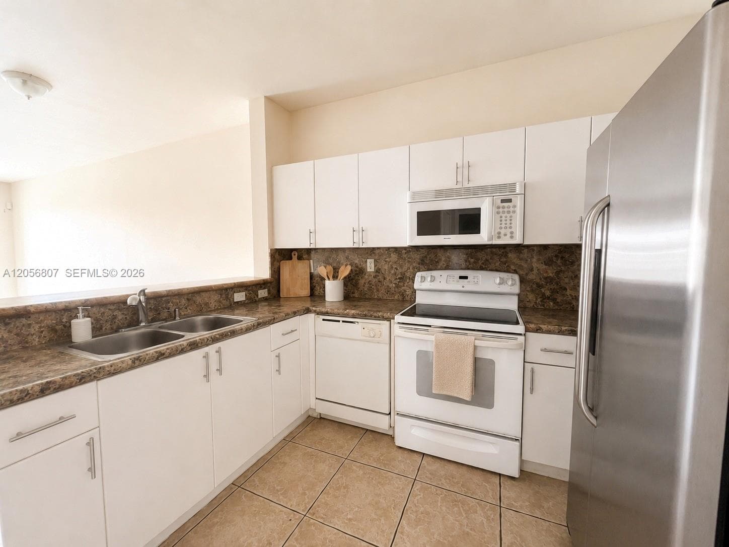 17650 NW 73rd Ave # 104-18, Hialeah, FL 33015 photo 3