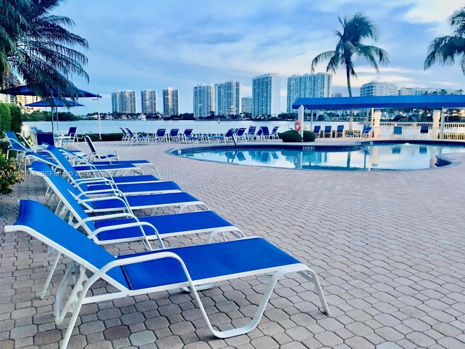 3530 Mystic Pointe Dr # 1208, Aventura FL 33180 photo 2