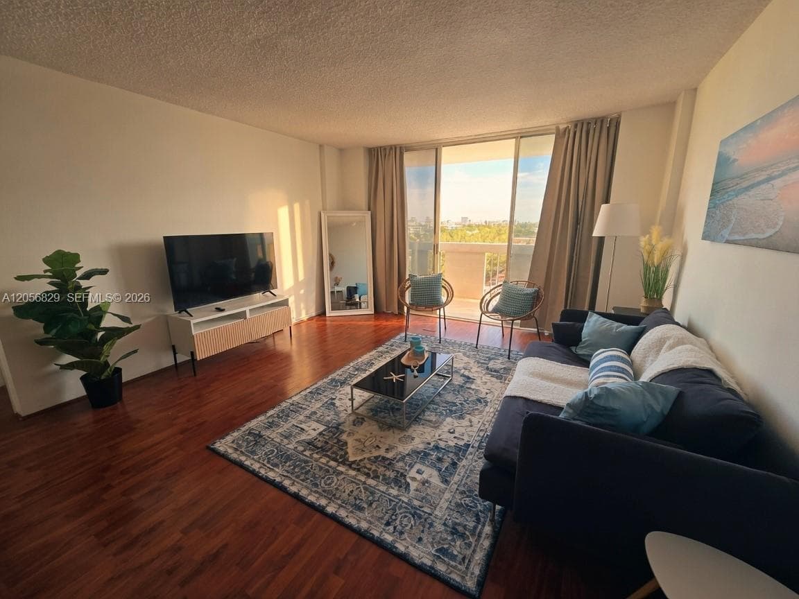 800 West Ave # 722, Miami Beach FL 33139 photo 3