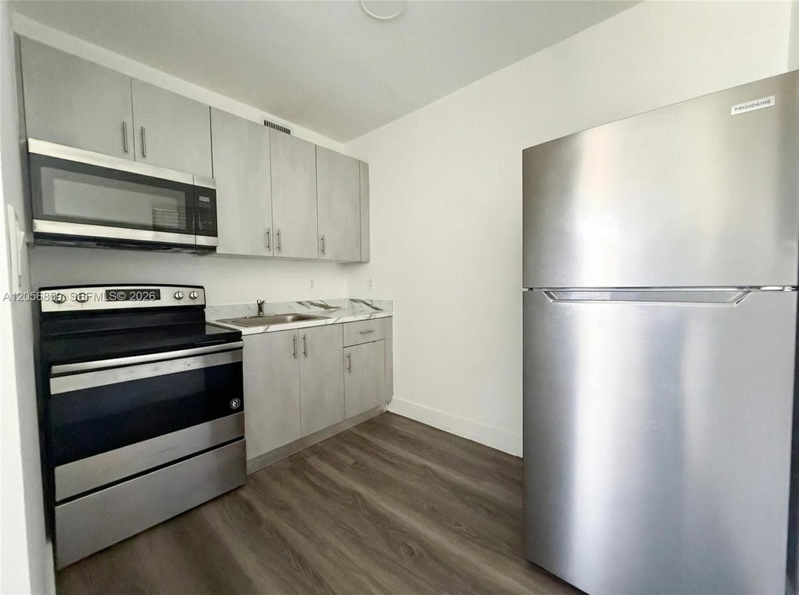 1710 NW 1st Ct # 3, Miami, FL 33136 photo 5