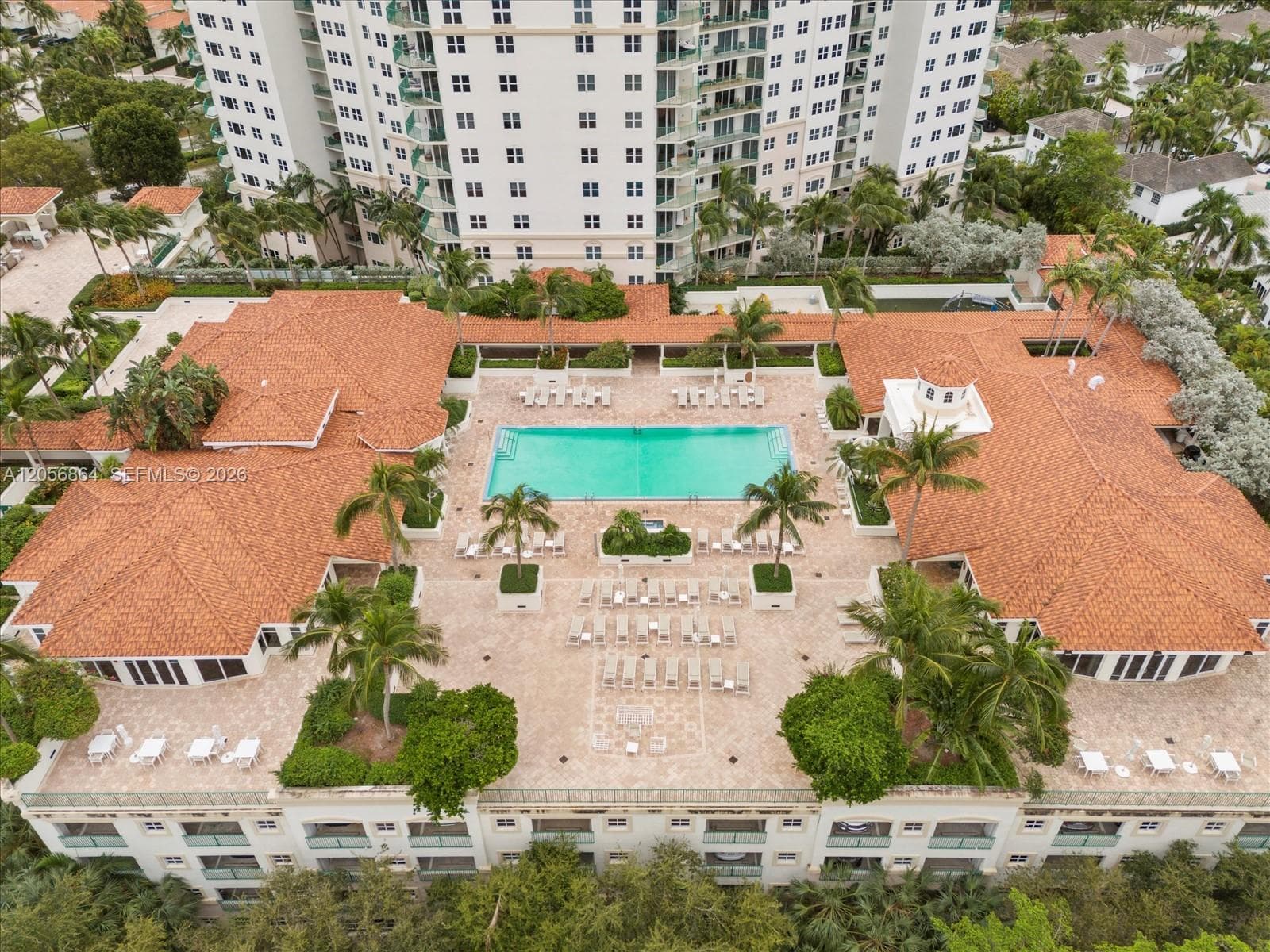 20000 E Country Club Dr # 416, Aventura FL 33180 photo 2