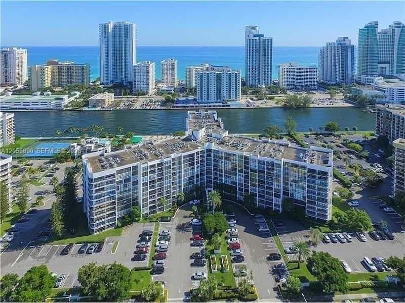 800 Parkview Dr # 410, Hallandale Beach FL 33009 photo 2