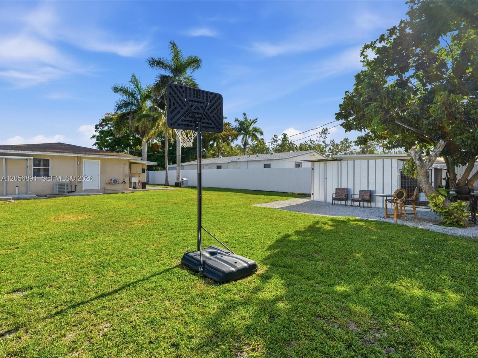 827 SW 3rd St, Florida City FL 33034 photo 5
