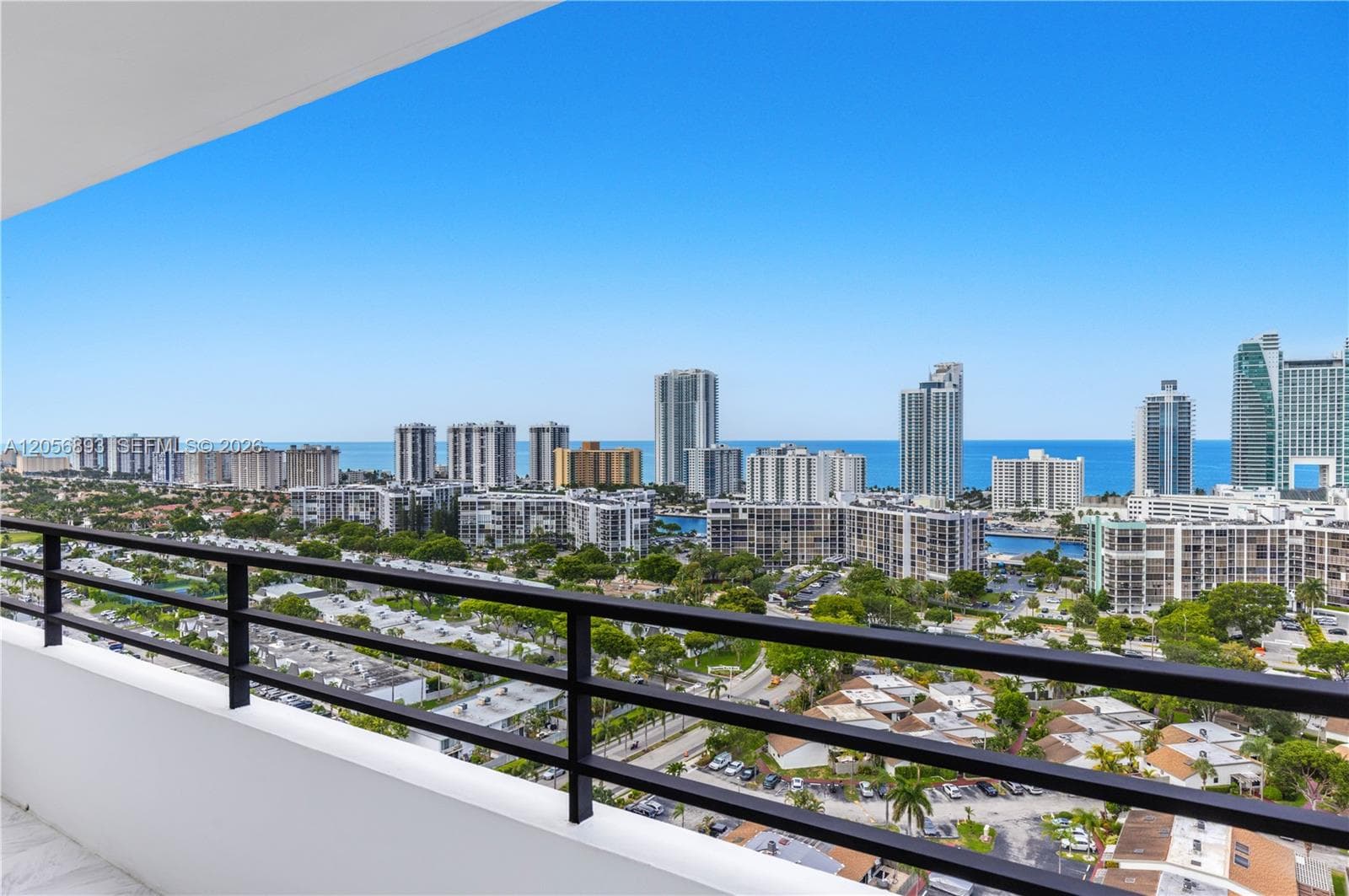2500 PARKVIEW DR # 2405, Hallandale Beach FL 33009 photo 5