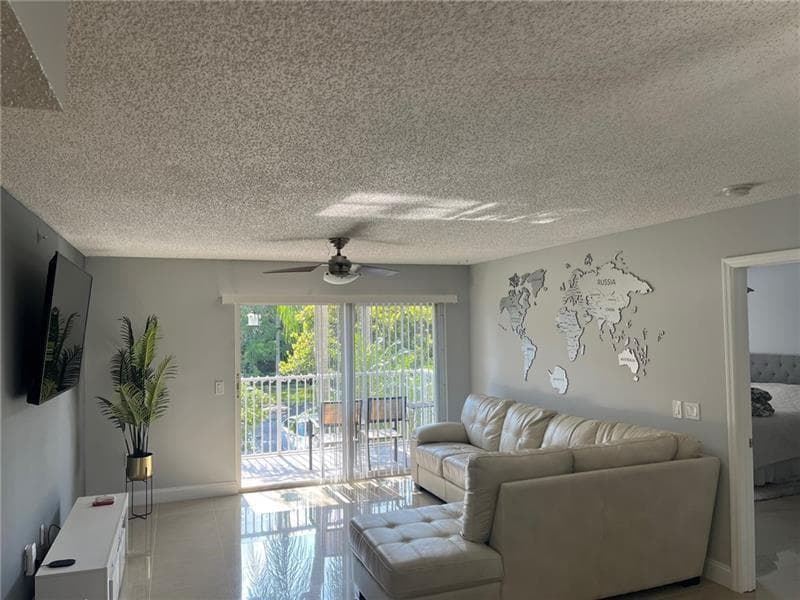 5051 WILES Road # 207, Coconut Creek FL 33073