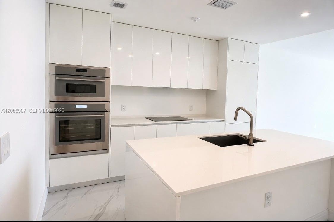 700 NE 24th St # 1202, Miami, FL 33137 photo 2