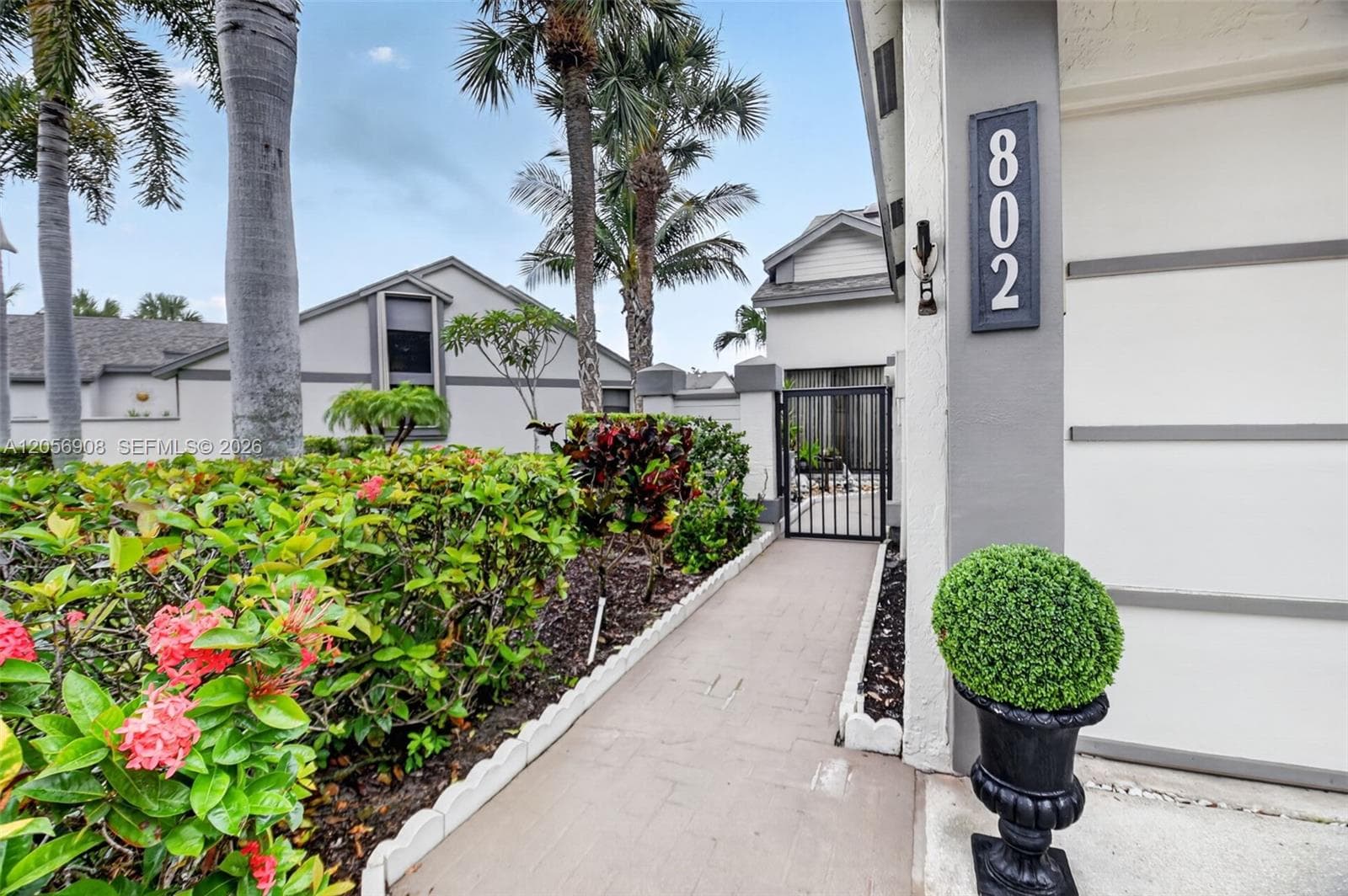 802 Landings Blvd, Green Acres FL 33413 photo 3
