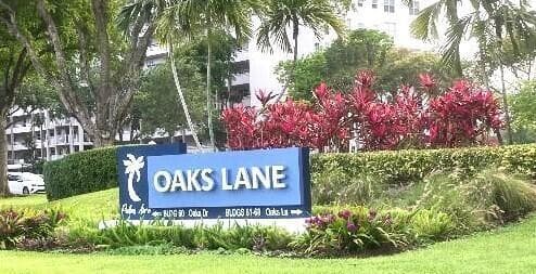 565 OAKS Lane # 305, Pompano Beach FL 33069